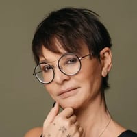 Ирину Хакамаду